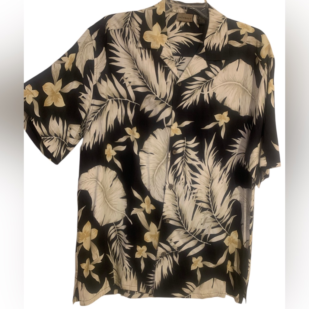 Axist 100% Silk Men’s Hawaiian Floral Short Sleeve Shirt Black Beige Size Medium